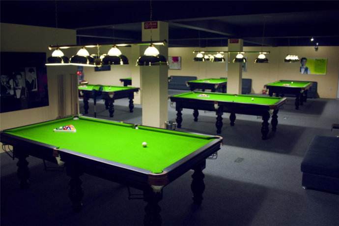 臺球廳裝修設(shè)計效果圖