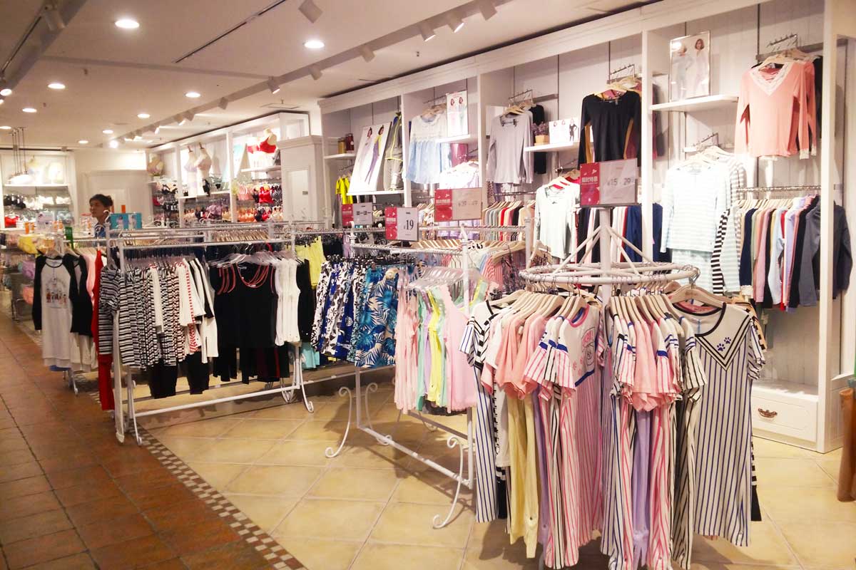 七色花飾品設(shè)計實景圖1 七色花飾品設(shè)計實景圖1